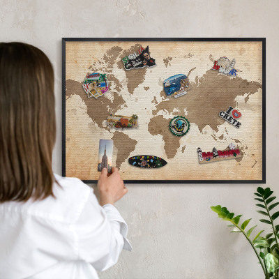 Lavagna magnetica in metallo decorata di colore nero Mappa del mondo
