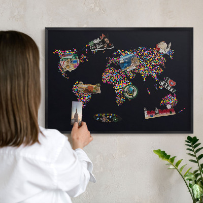 Lavagna magnetica per collezioni di calamite con cornice nera Mappa a colori