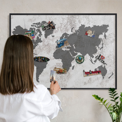 Lavagna magnetica in metallo decorata di colore nero Mappa del mondo