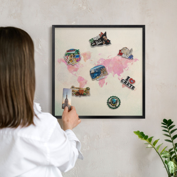 Lavagna magnetica in metallo decorata di colore nero Mappa del mondo