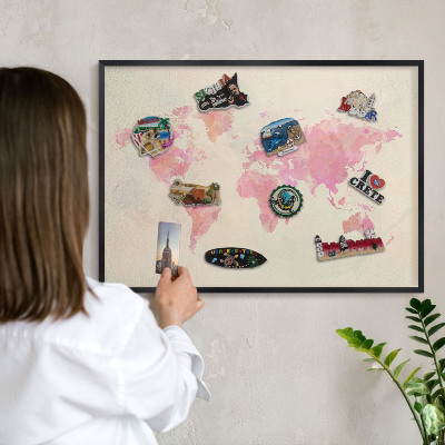 Lavagna magnetica in metallo decorata di colore nero Mappa del mondo