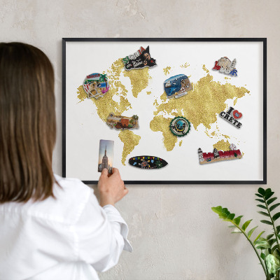 Lavagna magnetica per collezioni di calamite con cornice nera Mappa del mondo