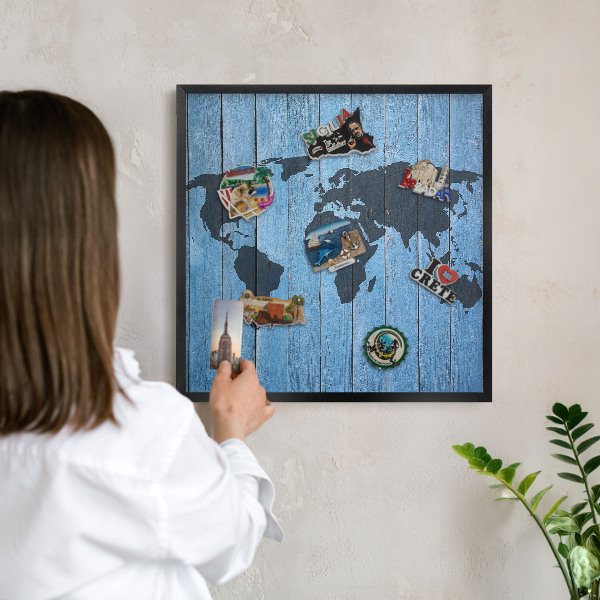 Lavagna magnetica in metallo decorata di colore nero Mappa del mondo
