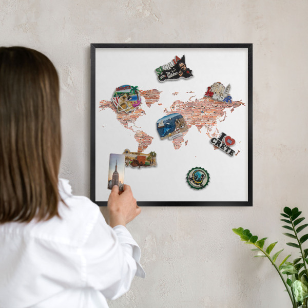Lavagna magnetica per collezioni di calamite con cornice nera Mappa dei mattoni
