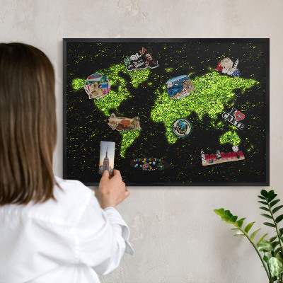 Lavagna magnetica in metallo decorata di colore nero Mappa verde