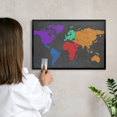 Lavagna magnetica per collezioni di calamite con cornice nera Mappa a colori