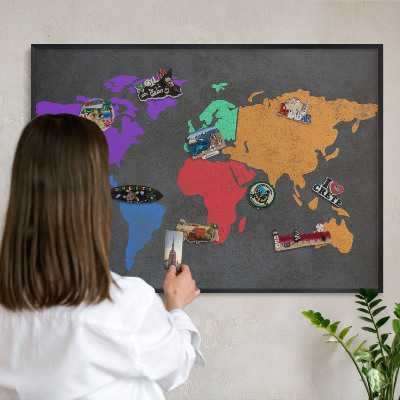 Lavagna magnetica per collezioni di calamite con cornice nera Mappa a colori