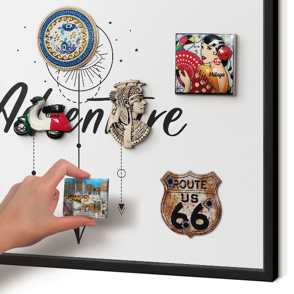 Lavagna magnetica in metallo decorata di colore nero Tema avventura