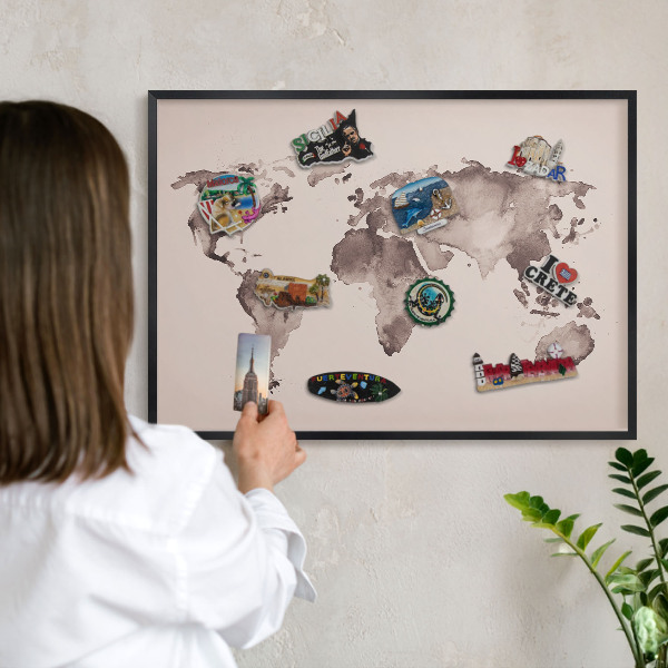 Lavagna magnetica per collezioni di calamite con cornice nera Mappa del mondo