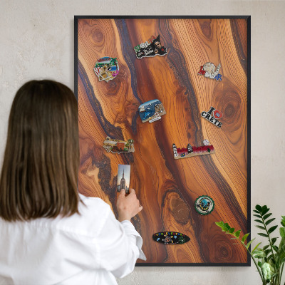 Lavagna magnetica in metallo decorata di colore nero Anelli di legno