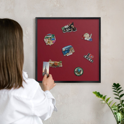 Lavagna magnetica in metallo decorata di colore nero Borgogna vivido