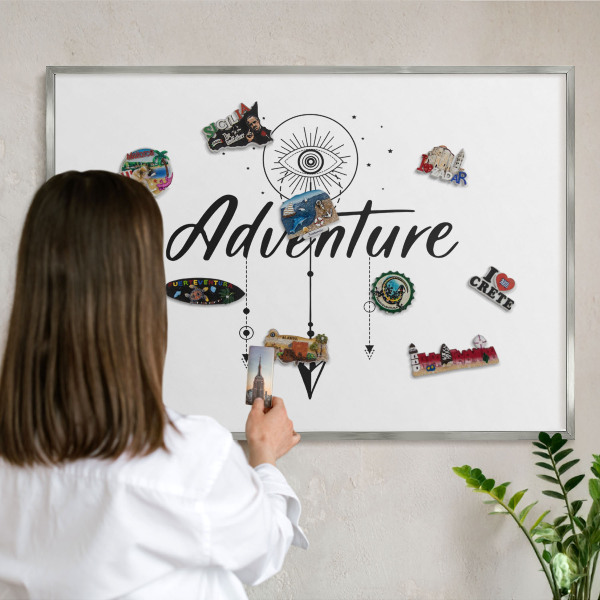 Lavagna magnetica decorativa da parete in colore argento Tema avventura