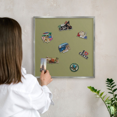 Lavagna magnetica decorativa da parete in colore argento Erba verde