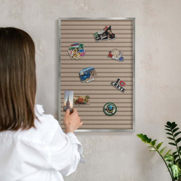 Lavagna magnetica decorativa da parete in colore argento Strisce verticali