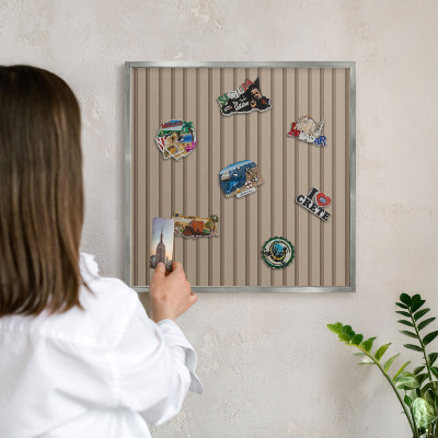 Lavagna magnetica decorativa da parete in colore argento Strisce verticali