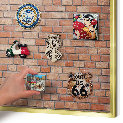 Lavagna magnetica per calamite souvenir in colore oro Muro di mattoni