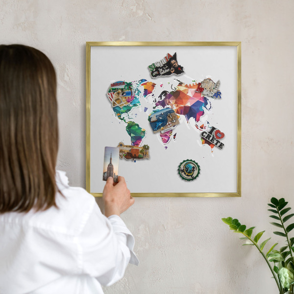 Lavagna per calamite delle vacanze con cornice dorata Mappa del mondo