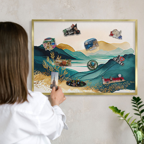 Lavagna magnetica per calamite souvenir in colore oro Una vista serena