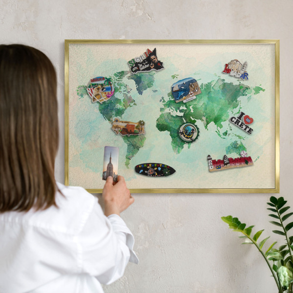 Lavagna per calamite delle vacanze con cornice dorata Mappa del mondo