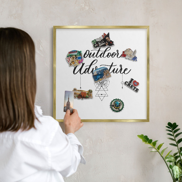 Lavagna magnetica per calamite souvenir in colore oro Avventura all'aria aperta