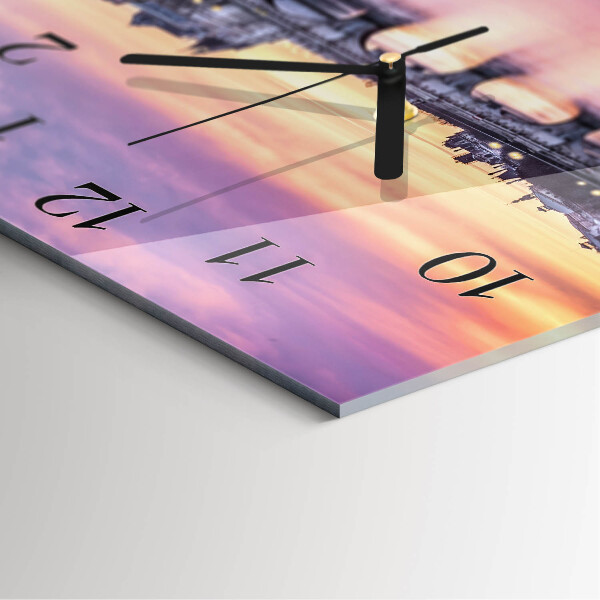 Orologio quadrato Città fluviale