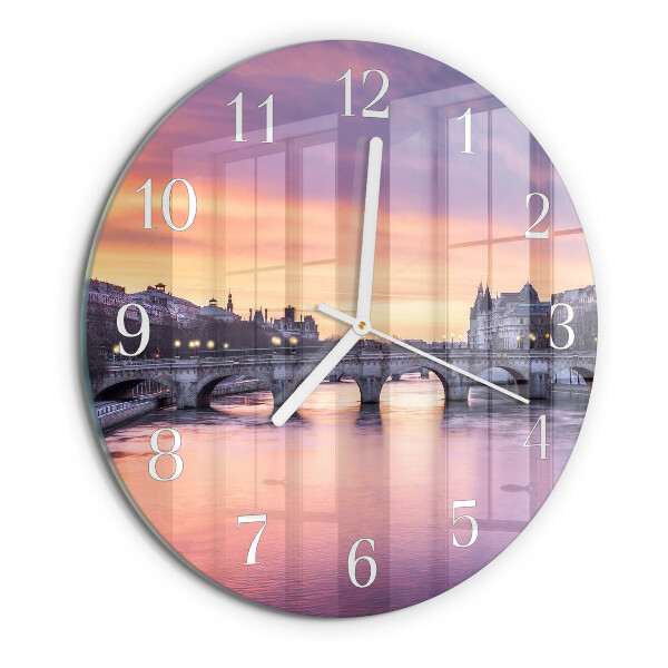 Orologio rotondo Città fluviale