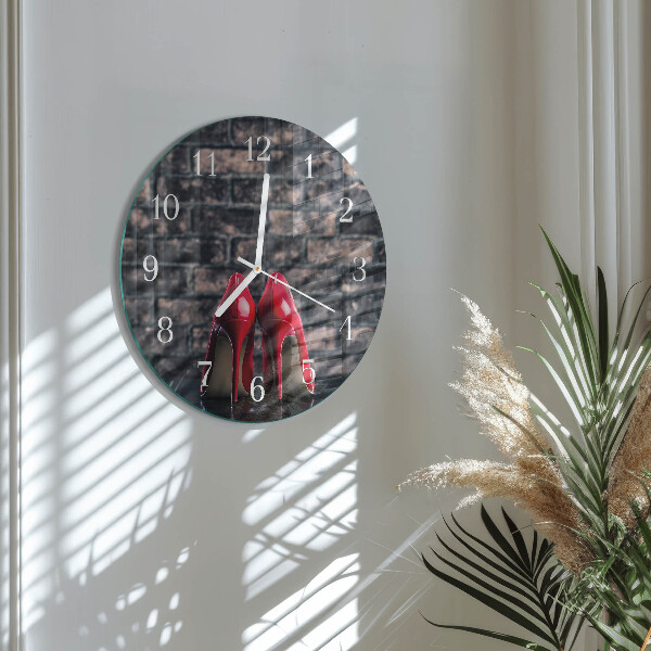 Orologio rotondo Scarpe col tacco rosse