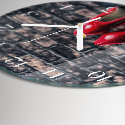 Orologio rotondo Scarpe col tacco rosse
