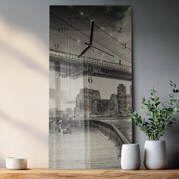 Orologio verticale Prospettive