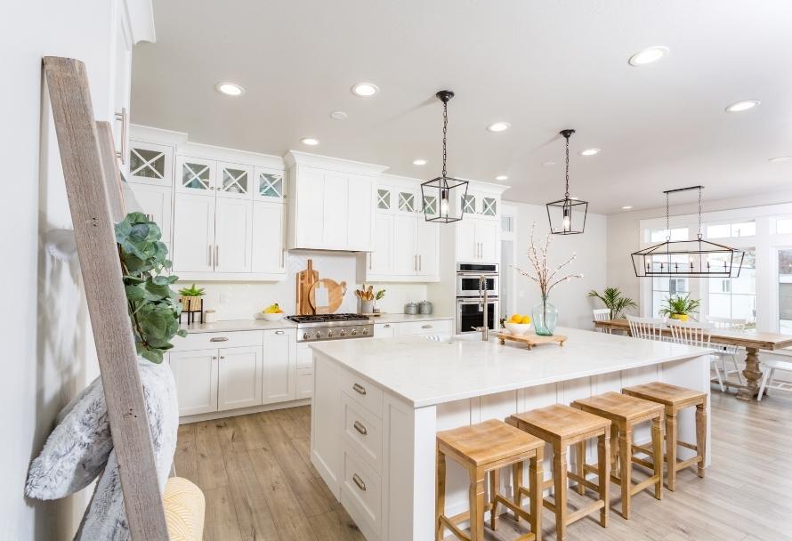 Cucina bianca: idee che dimostrano che i colori neutri non passano mai di moda