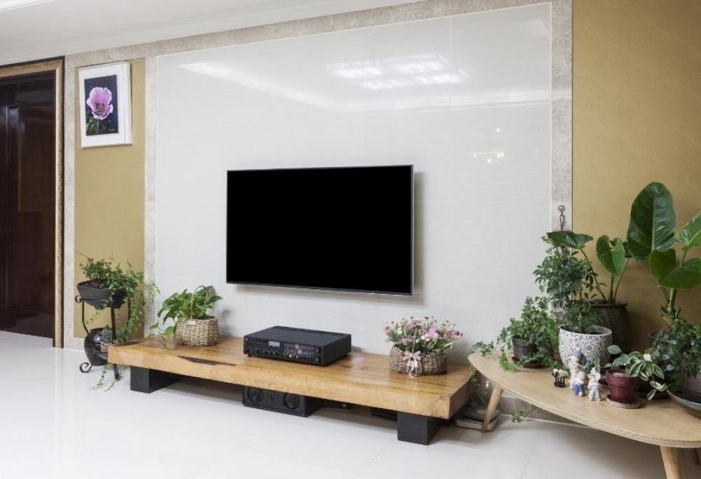 parete con televisore